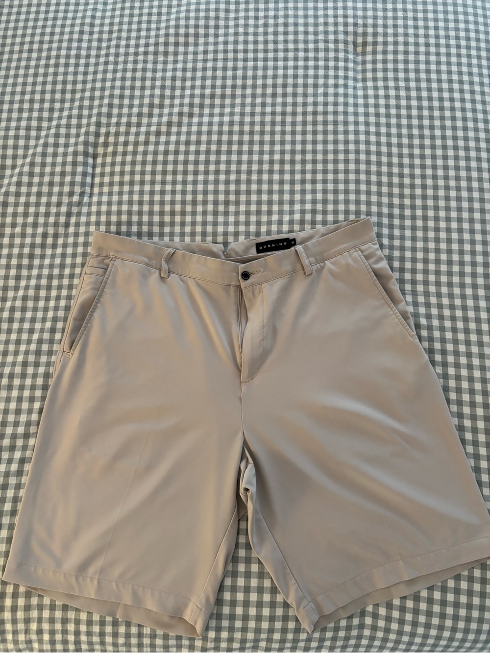 Dunning Golf Men's Performance Flat Front Shorts in Light Khaki